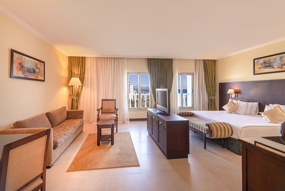 Crowne Plaza Antalya By IHG