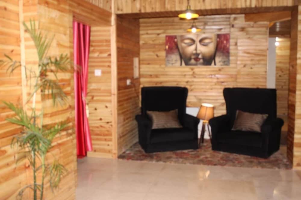 Krystal Hotel Restaurant