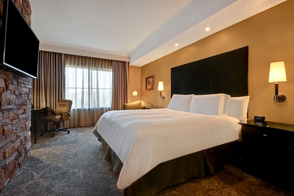 Bellasera Hotel & Suites Paso Robles, Tapestry by Hilton