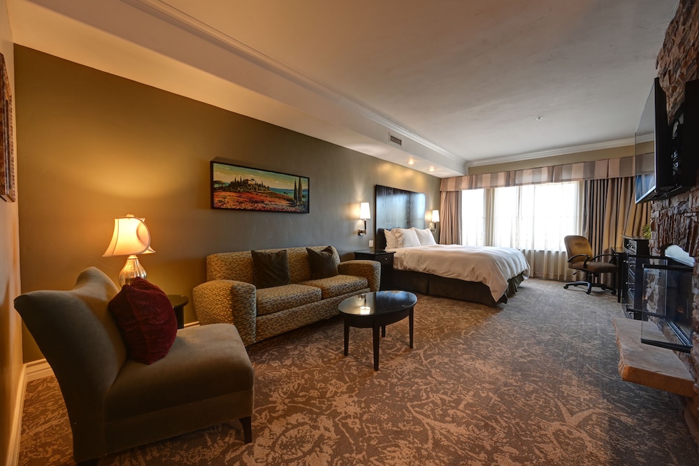 Bellasera Hotel & Suites Paso Robles, Tapestry by Hilton