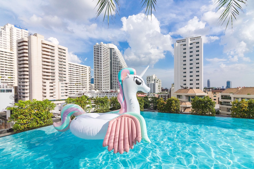 SureStay Plus Hotel by Best Western Sukhumvit 2