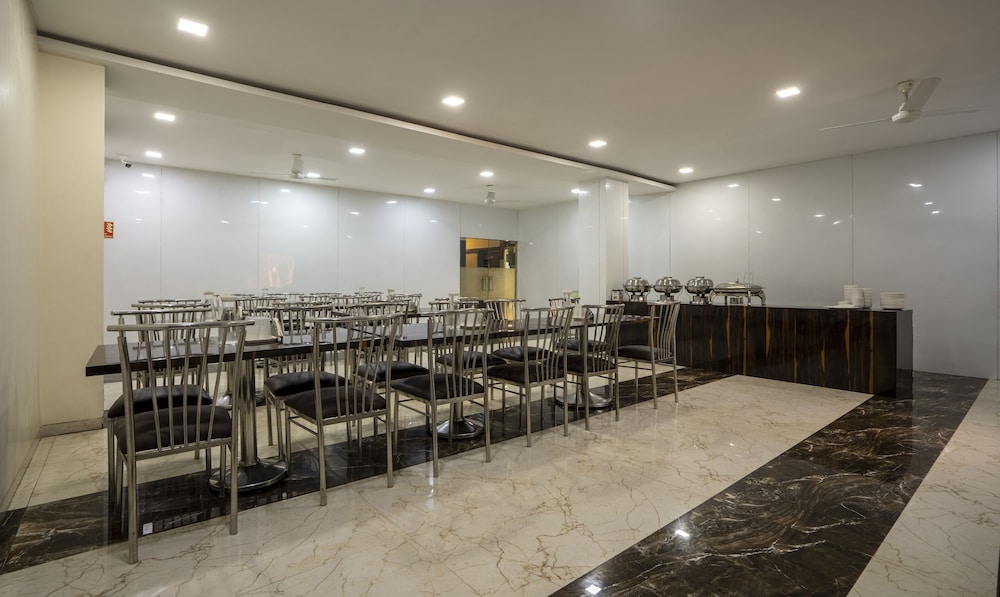 Treebo Zaid International Powai