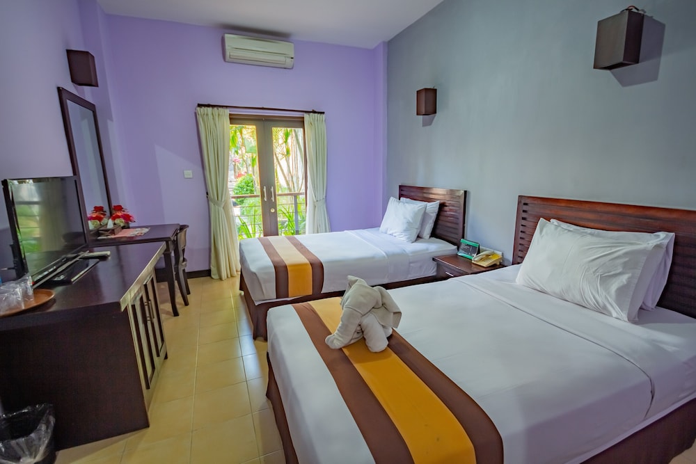 The Grand Santhi Hotel