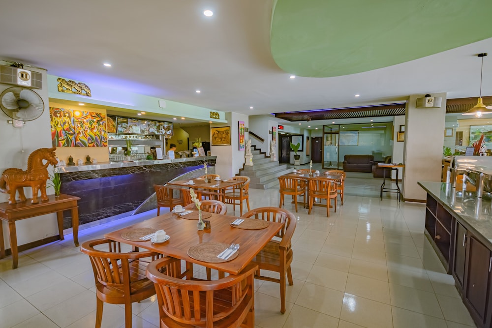 The Grand Santhi Hotel