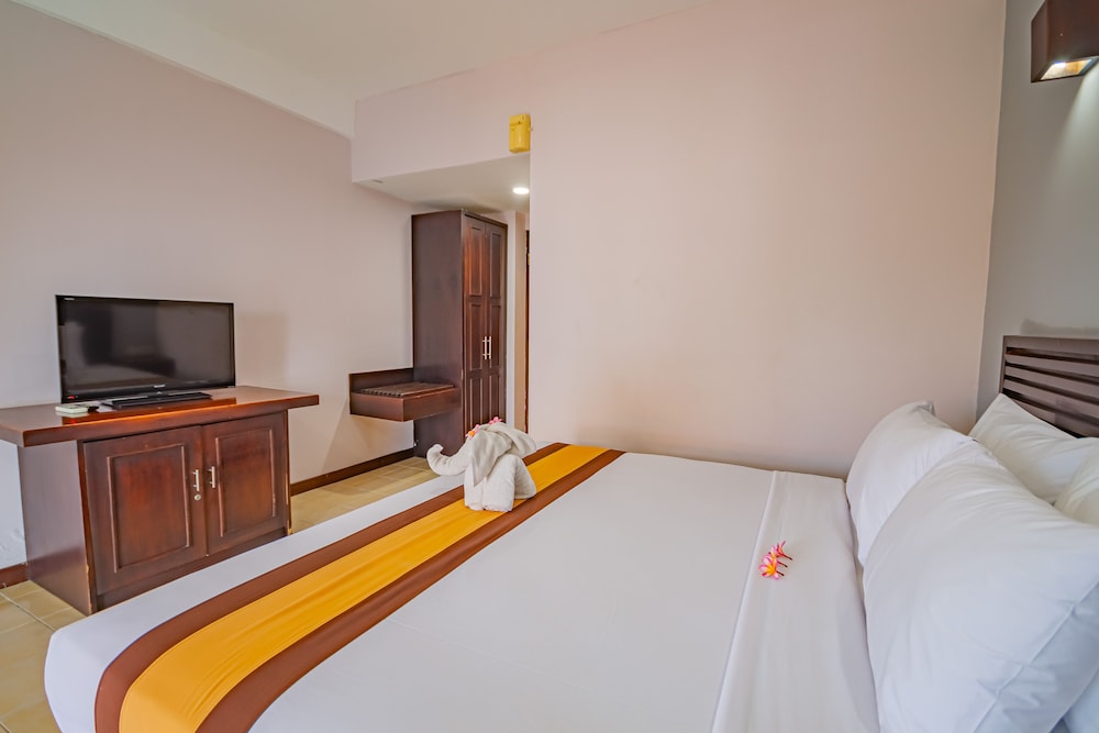 The Grand Santhi Hotel
