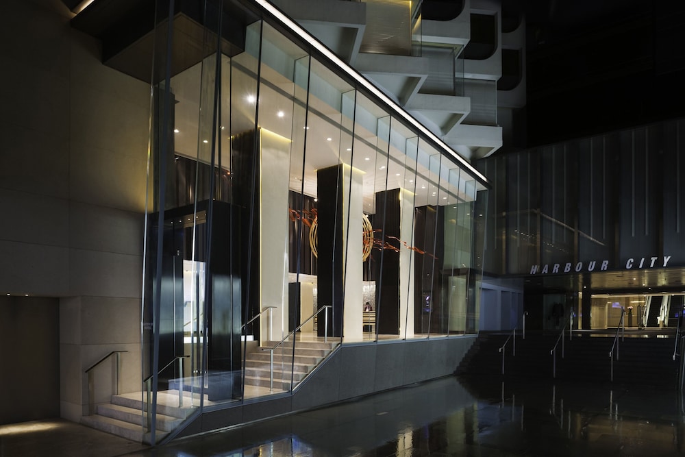 Gateway, Marco Polo Hotel