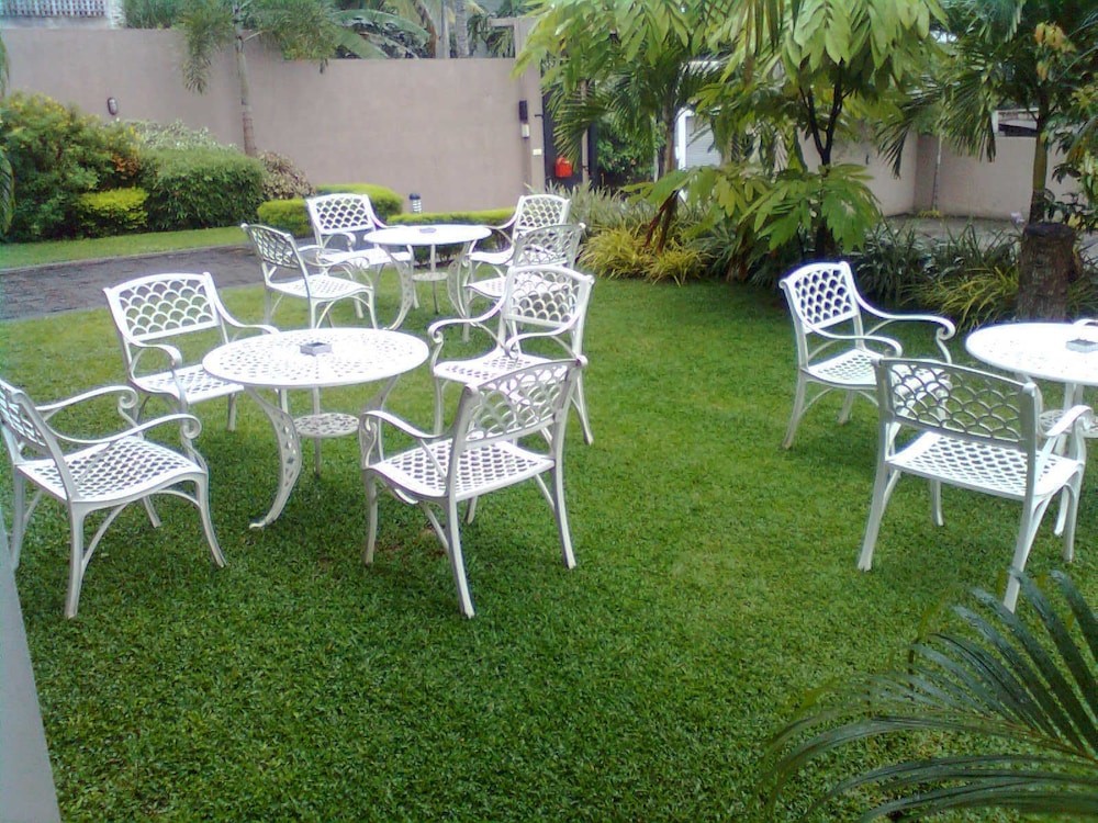 Grand 7 Hotel - Thalawathugoda