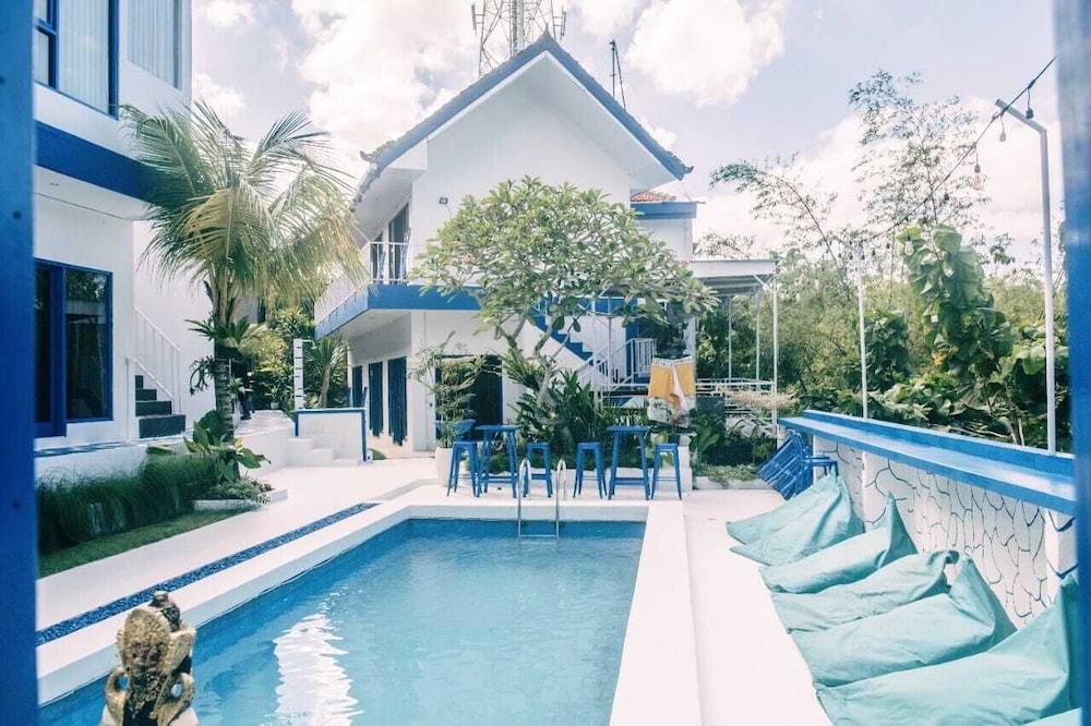 Bombora Surf Camp