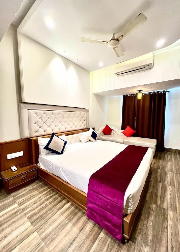 Hotel Gopinath The Grand