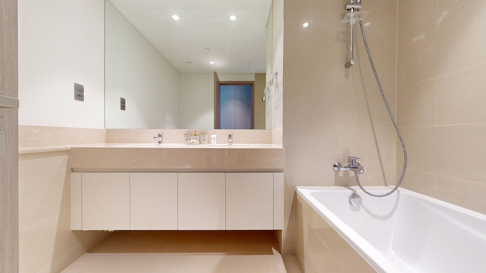 Primestay Act One Act Two Apartments Downtown Dubai