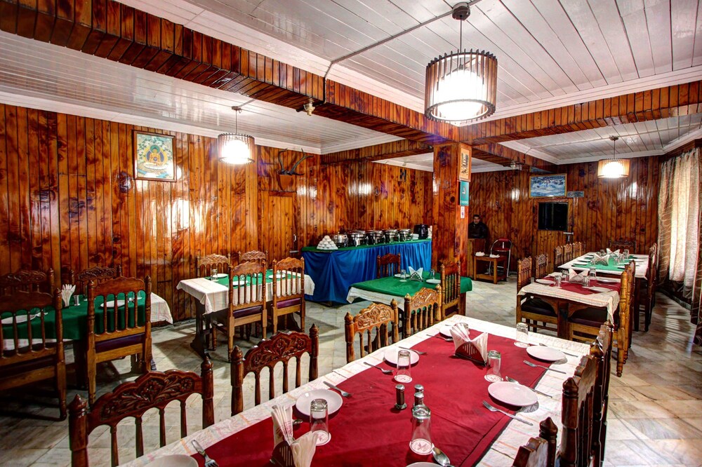 Hotel Holiday Home International