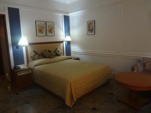 Hotel Airport, Vadodara