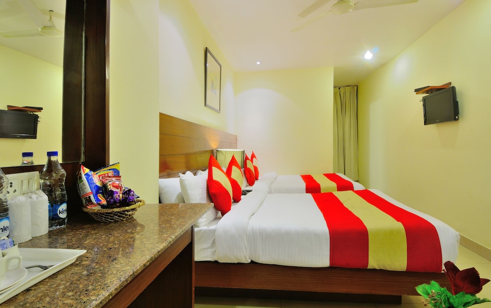 Hotel The Raj, New Delhi