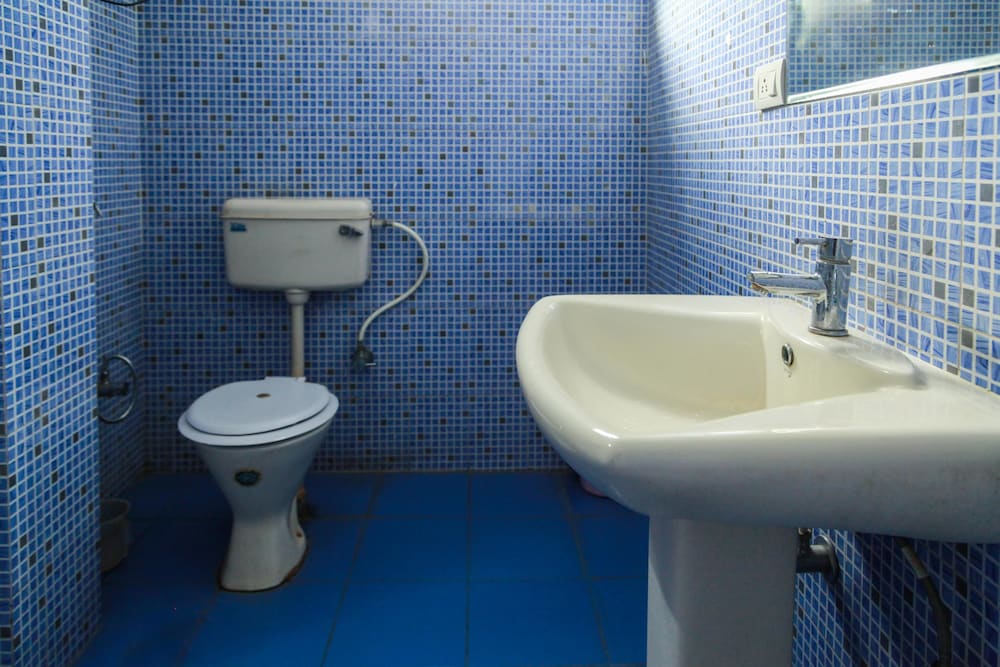Hotel Neeraj Bhawan - Triveni Ghat