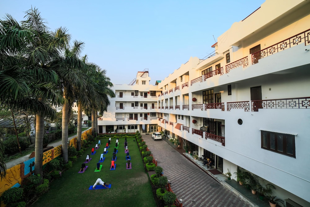Hotel Neeraj Bhawan - Triveni Ghat