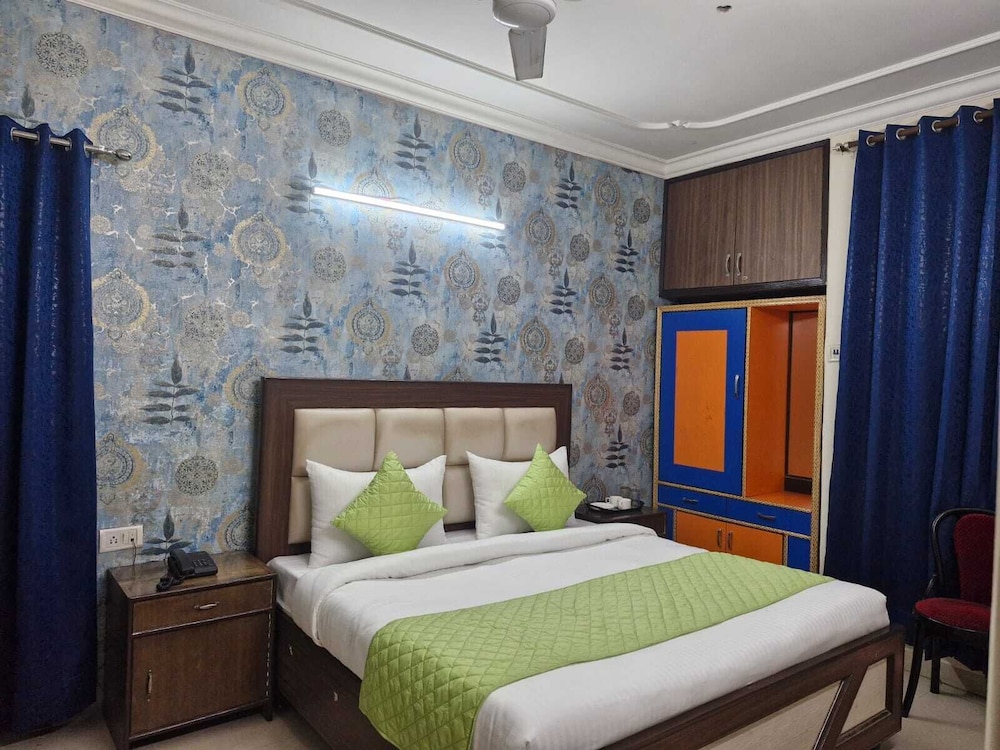Airport Hotel Mayank Residency