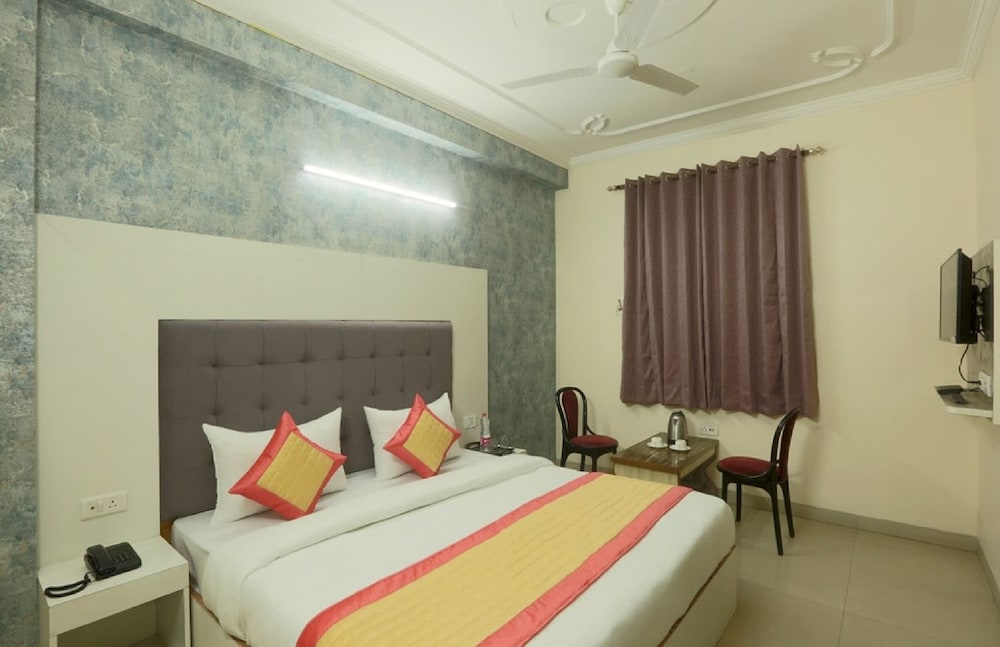 Airport Hotel Mayank Residency
