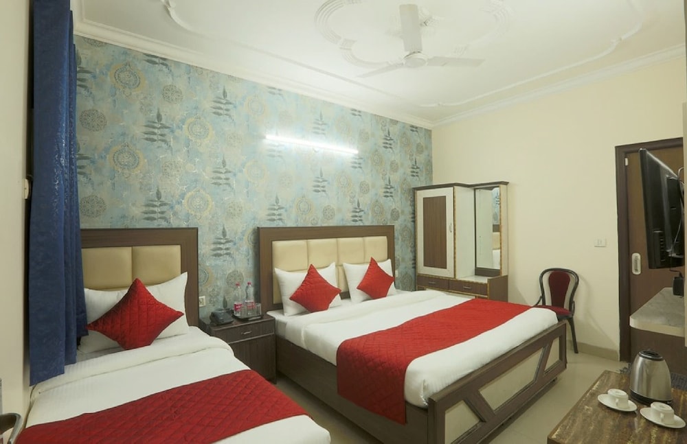 Airport Hotel Mayank Residency