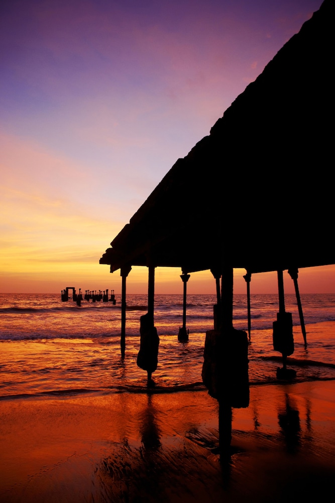 The Gateway Hotel Beach Road Kozhikode