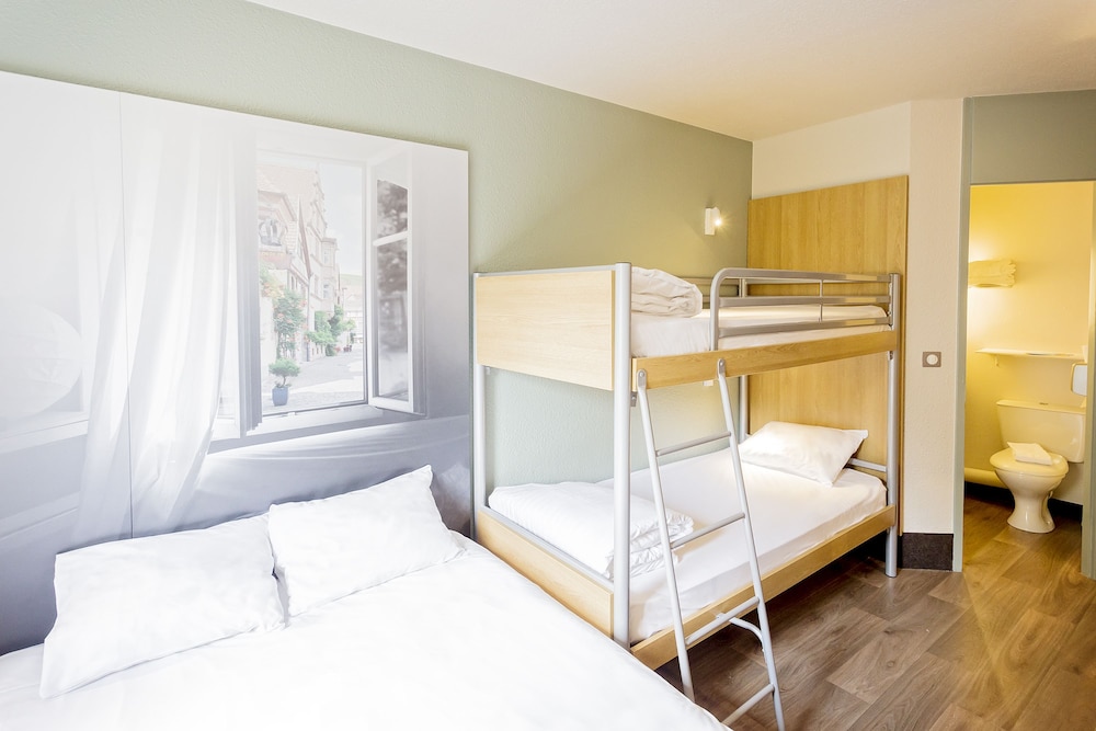 B&B HOTEL Paris Porte de la Villette