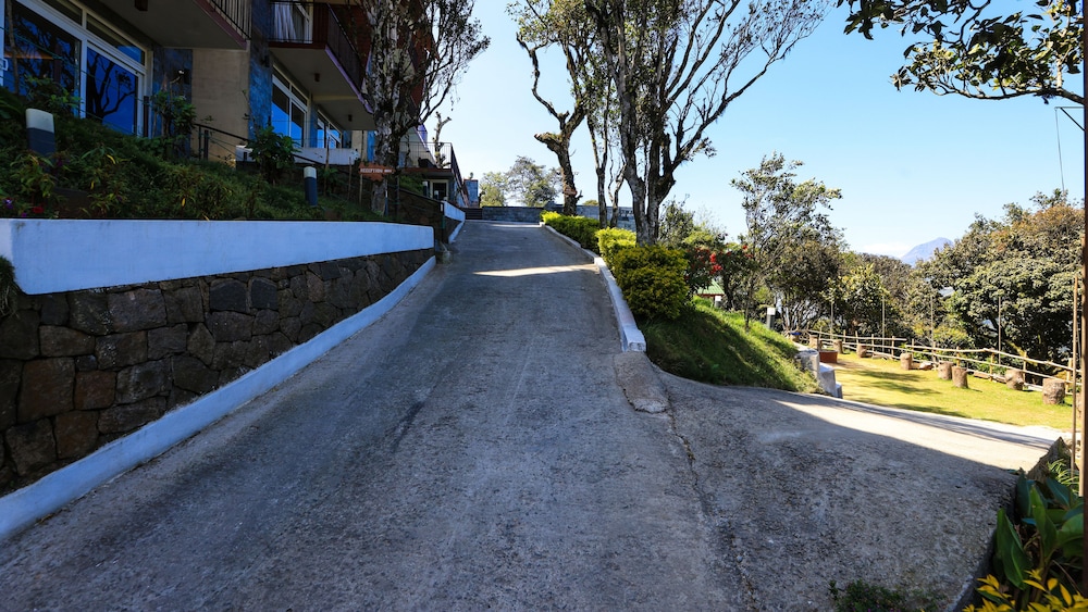Shola Crown Resort, Munnar