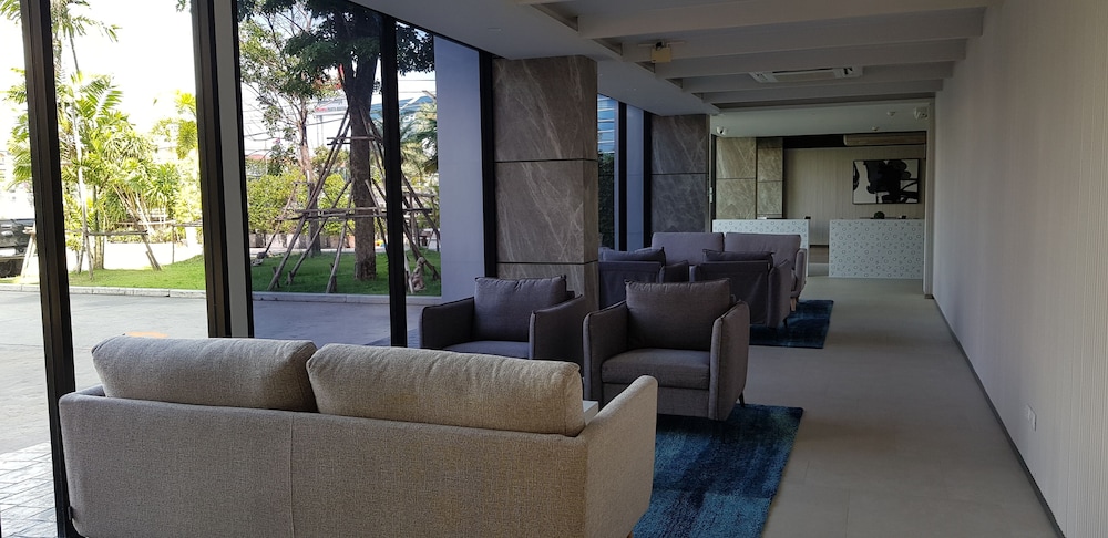 KOS Hotel Suvarnabhumi Airport