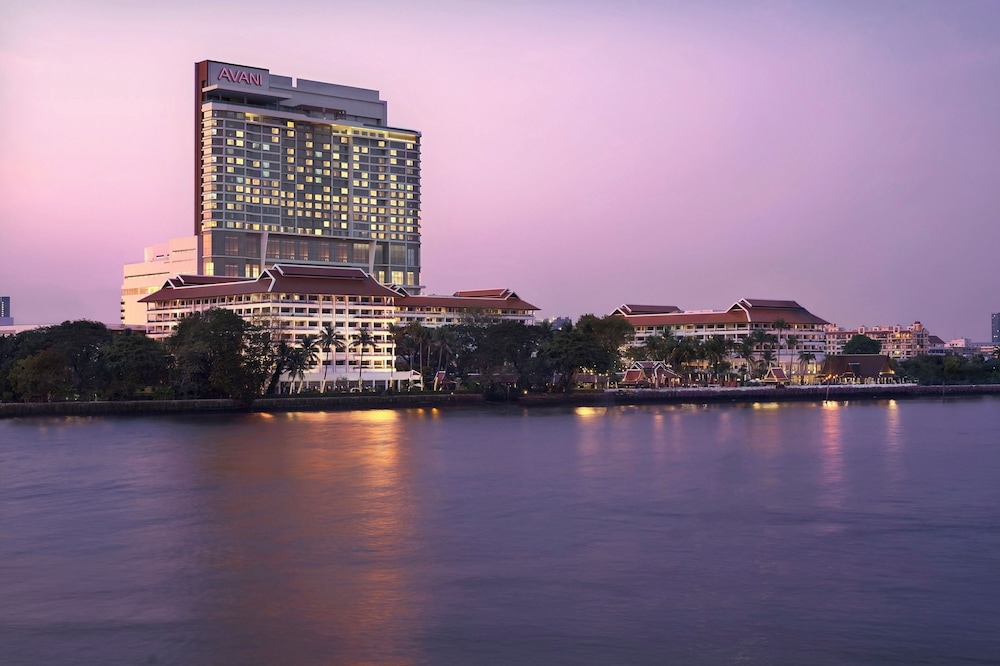 Anantara Riverside Bangkok Resort