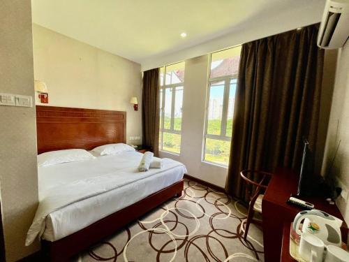 Fan Holiday Hotel