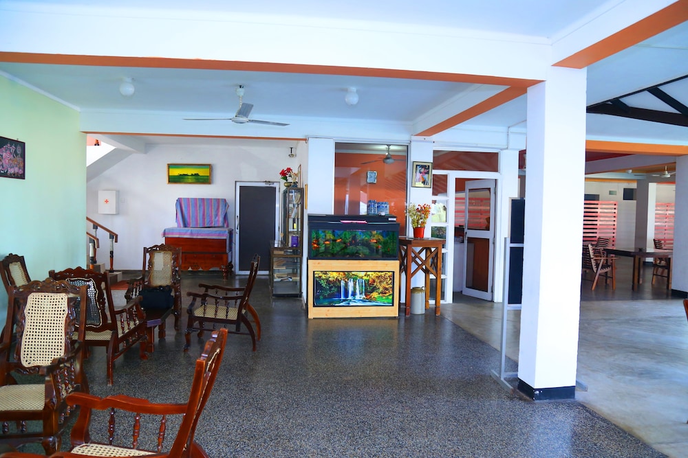Topaz Beach Hotel