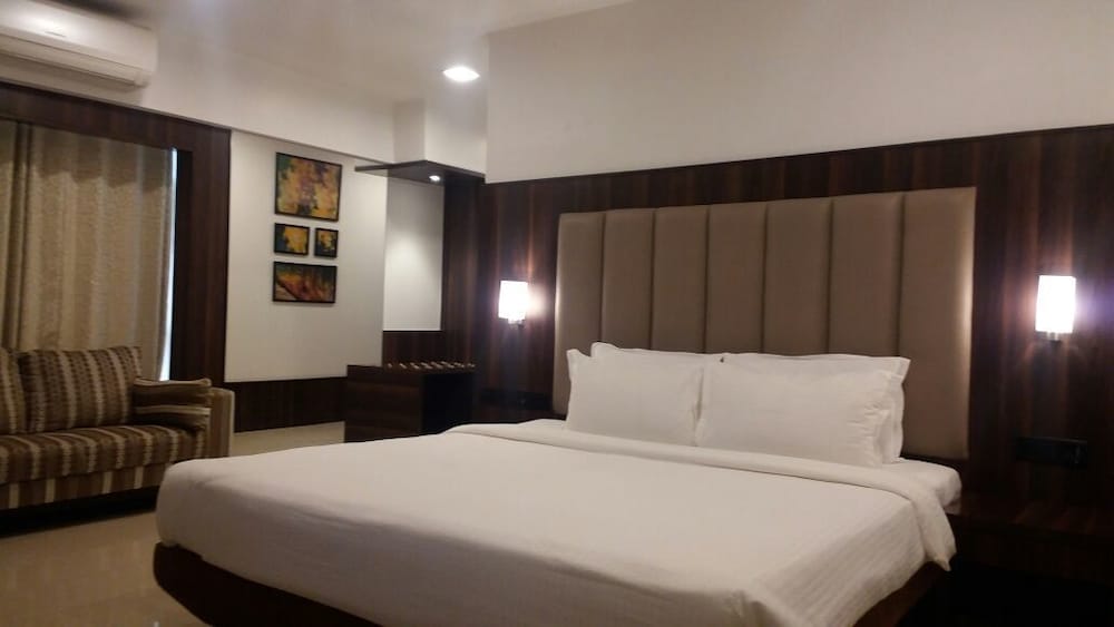 Golden Chariot The Boutique Hotel