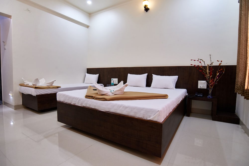 Hotel Pride Inn Shirdi