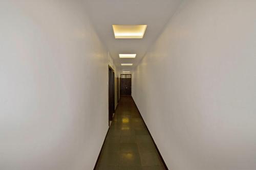 Hotel Radhika Deluxe
