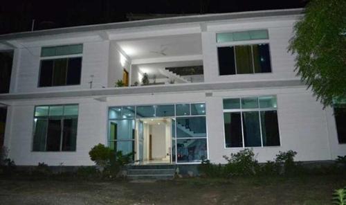 Kaziranga Florican Lodge
