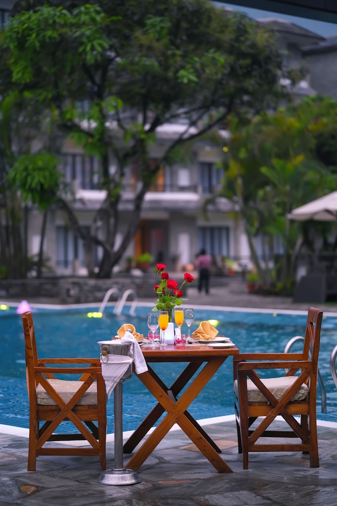 Hotel Barahi Pokhara