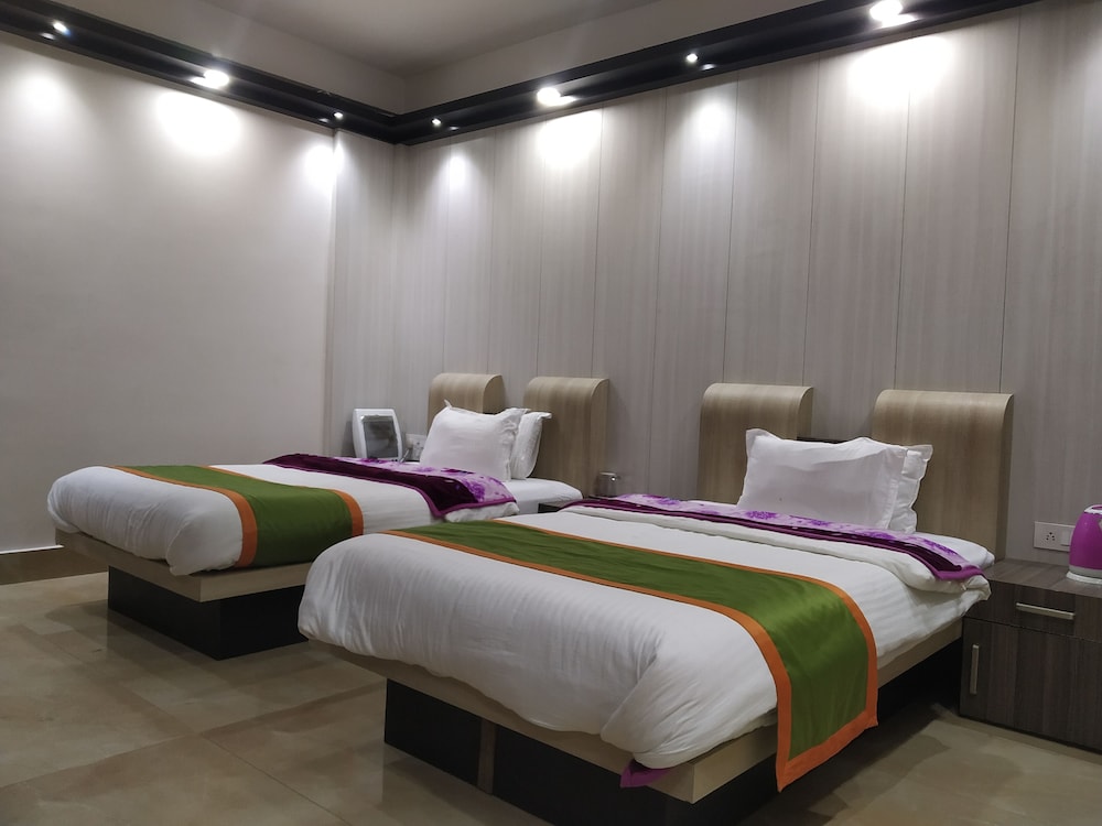 Ziro Palace Inn
