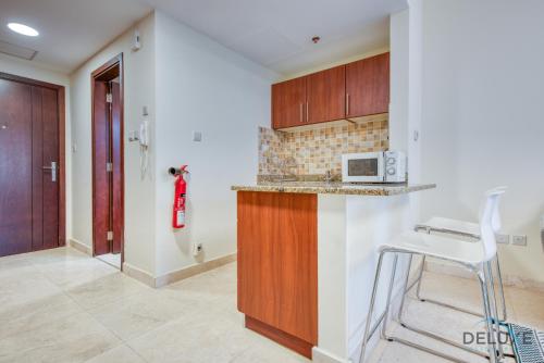 Pleasant Studio at Safir Tower 1 Business Bay by Deluxe Holiday Homes