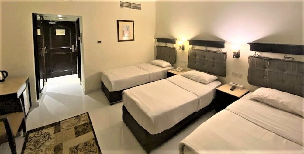 Signature Inn Deira - Free Parking
