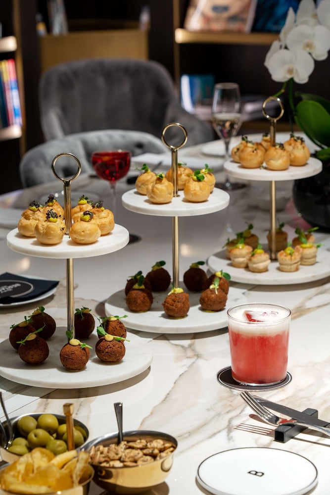 Palazzo Touring Club Milan, A Radisson Collection Hotel