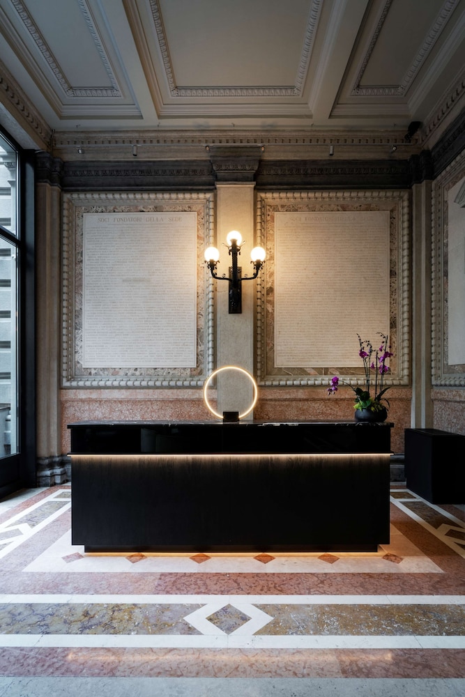 Palazzo Touring Club Milan, A Radisson Collection Hotel