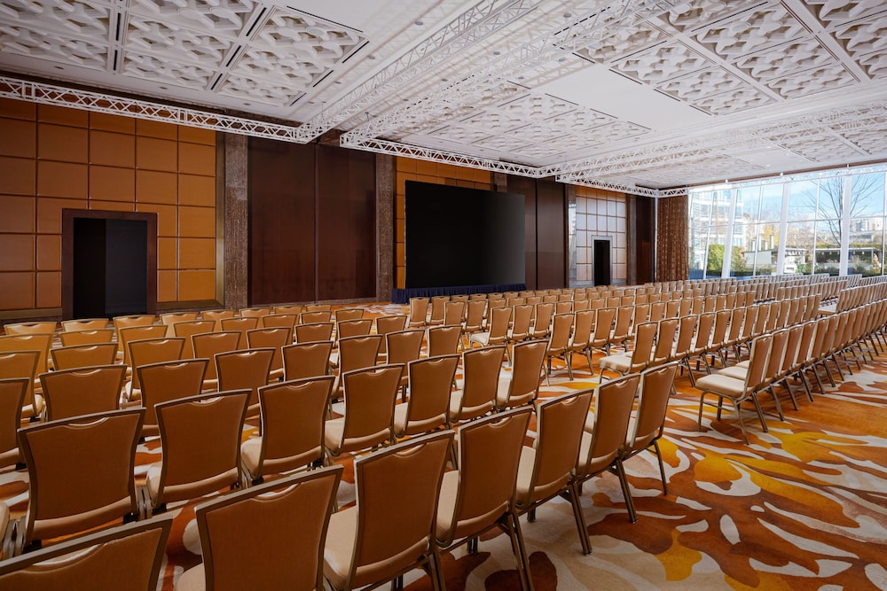 The Ritz-Carlton, Almaty