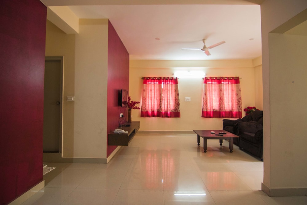 Stayvel Service Apartments