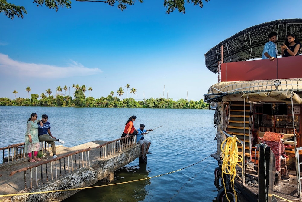Casino Luxury Houseboats