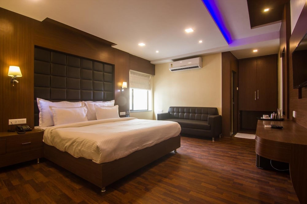 Hotel Sawood International