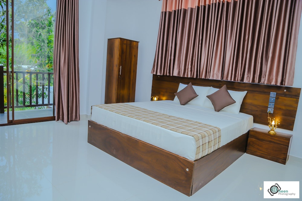 Shades Resort and Villa
