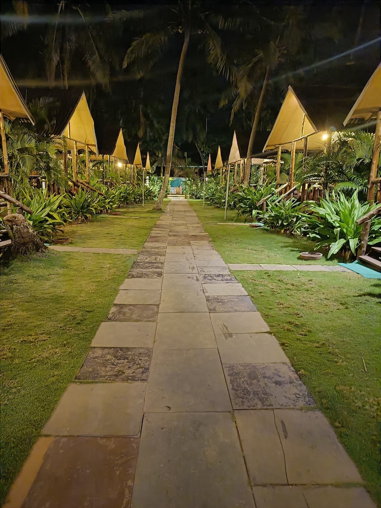 The village agonda beach cottages