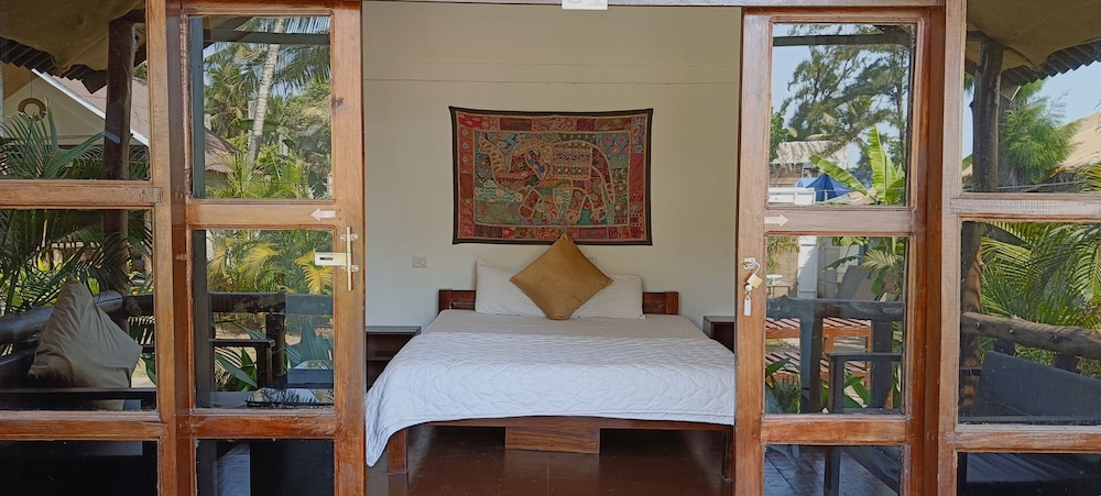 The village agonda beach cottages