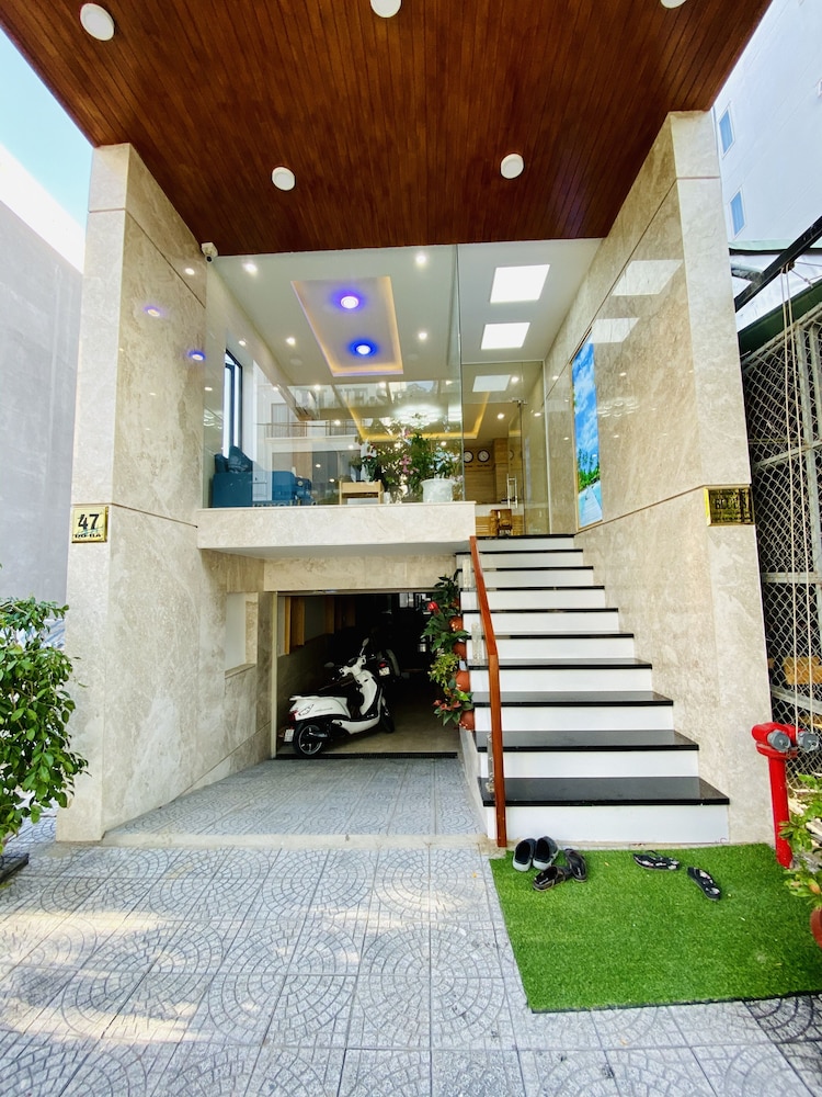 Blue S Hotel & Apartment