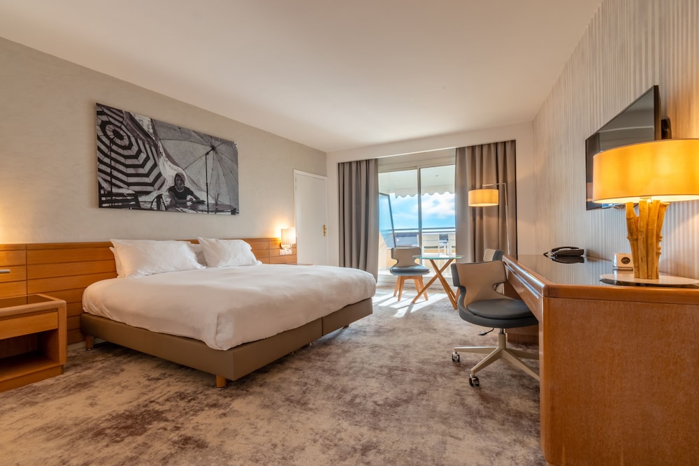 Holiday Inn Resort Nice Port St Laurent By IHG