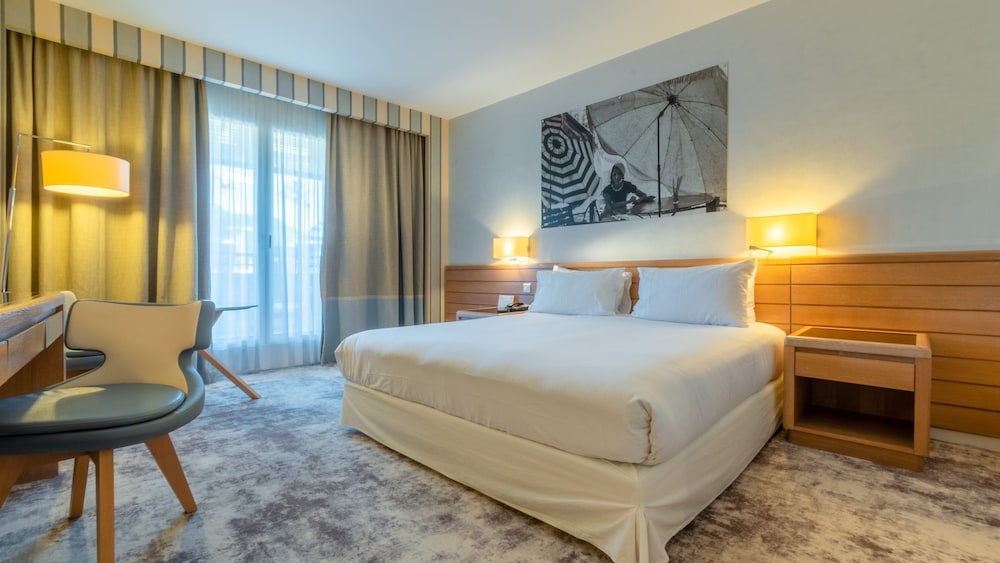 Holiday Inn Resort Nice Port St Laurent By IHG