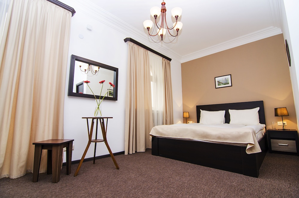 City Centre Hotel